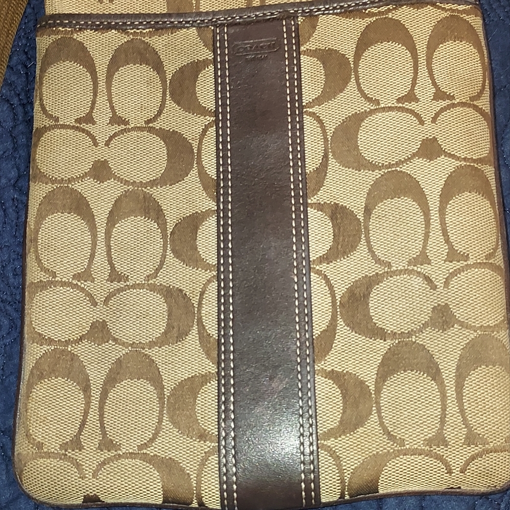 Crossbody Coach